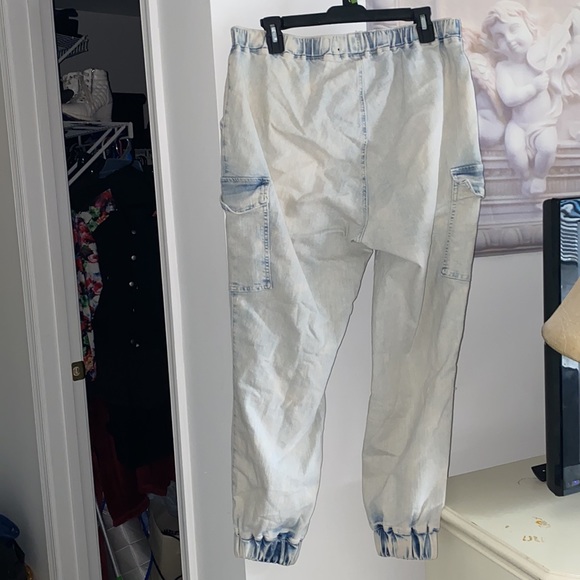 Woman's plus size jeans - Picture 2 of 5